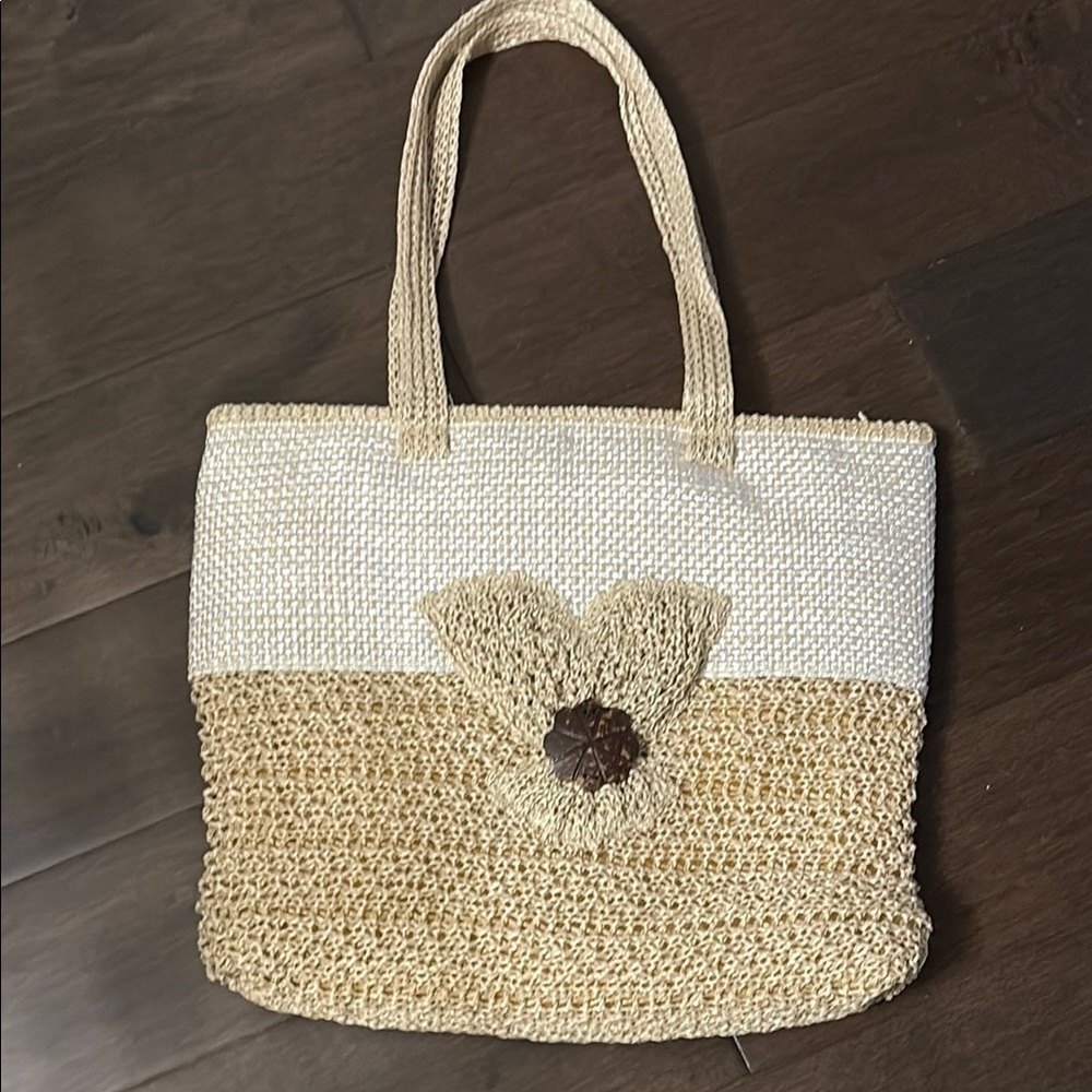 Elegant Two-Tone straw like Woven Tote Bag, lined with pockets